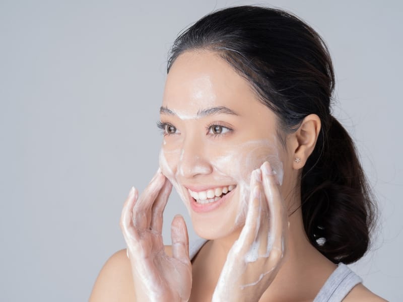 Cách Chăm Sóc Da Đơn Giản Cho Người Mới Bắt Đầu
