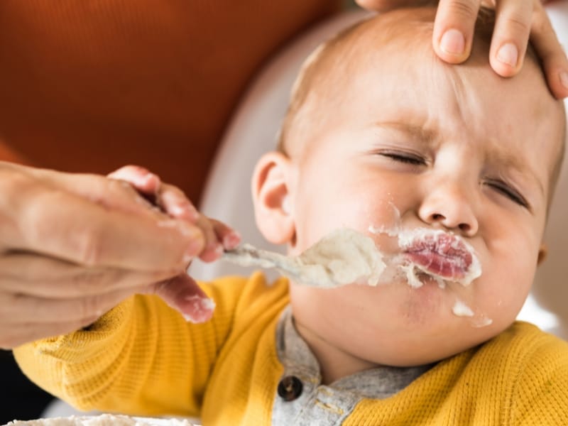 Bé Biếng Ăn Phải Làm Sao - Mách Mẹ Típ Cho Bé Ăn Ngon Miệng 1 Bé Biếng Ăn Phải Làm Sao