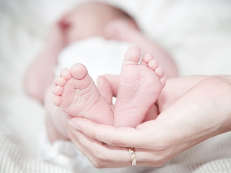 Bật Mí Cách Chăm Sóc Mẹ Và Bé Sau Sinh Tại Nhà